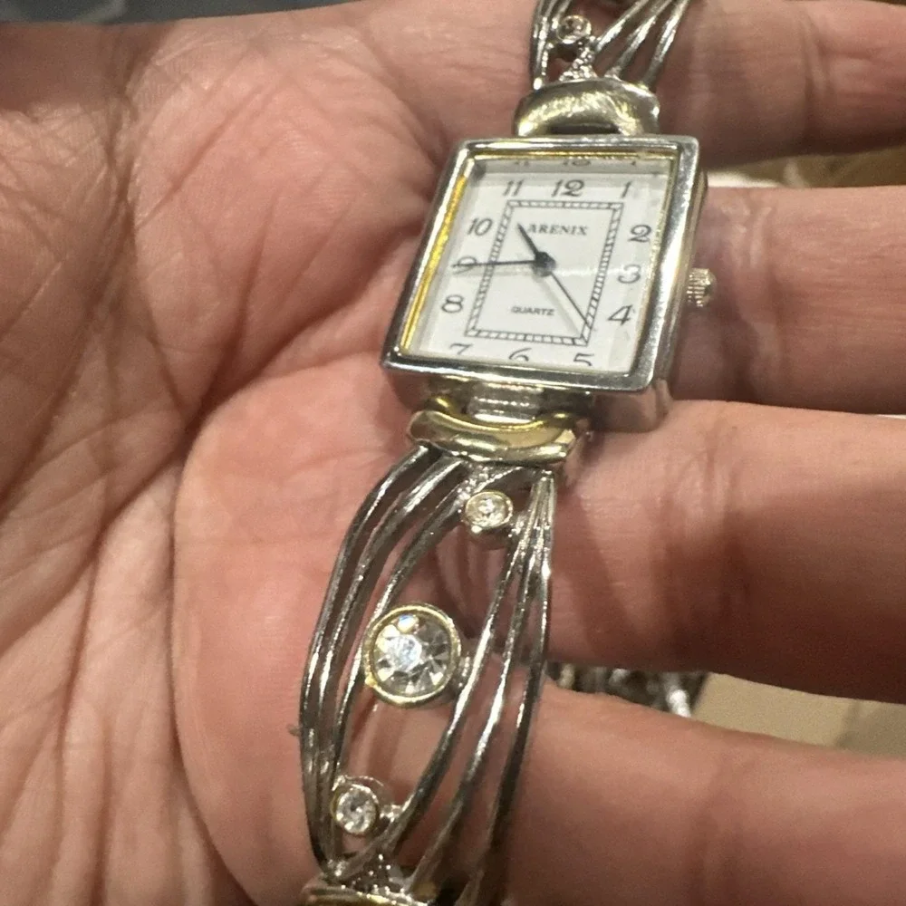 Working VTG Arenix Two Tone Quartz Rectangle Crystal Dainty Womens Watch 23mm 7